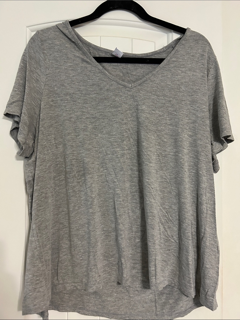 Old Navy Heather Gray V-Neck Short Sleeve Tee